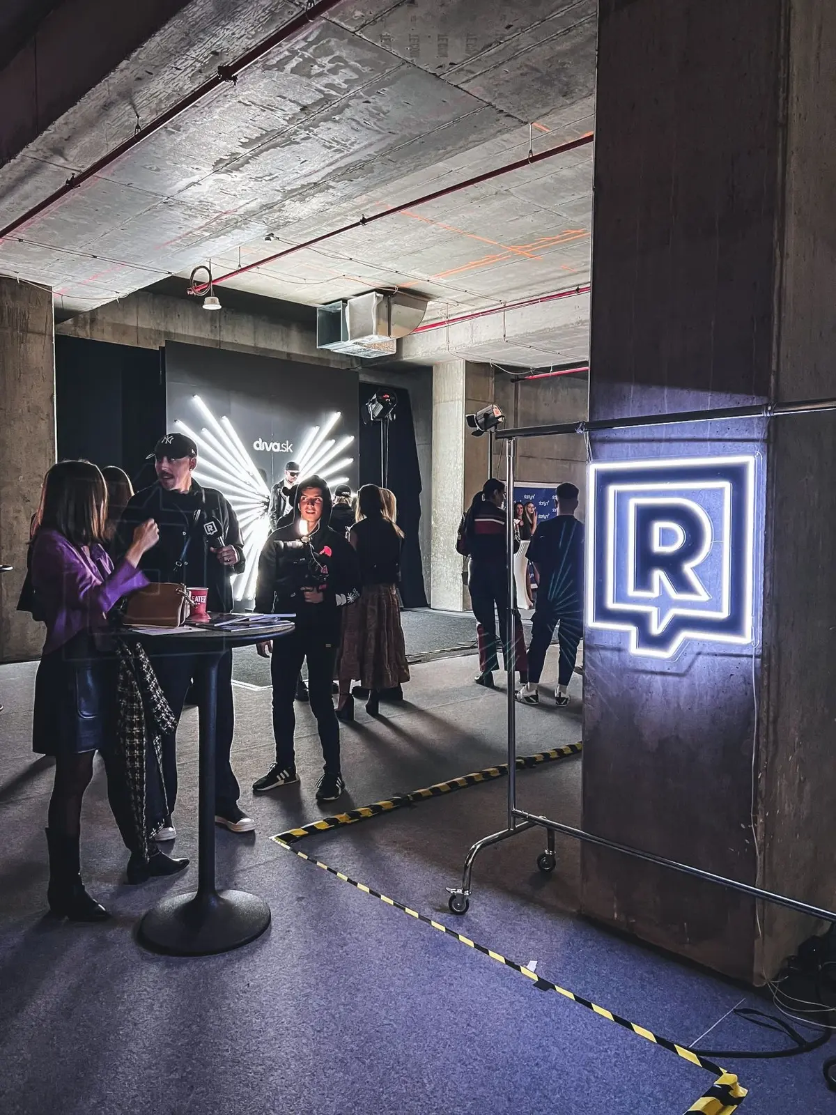 Refresher neon na eventu — realizace Neonworld