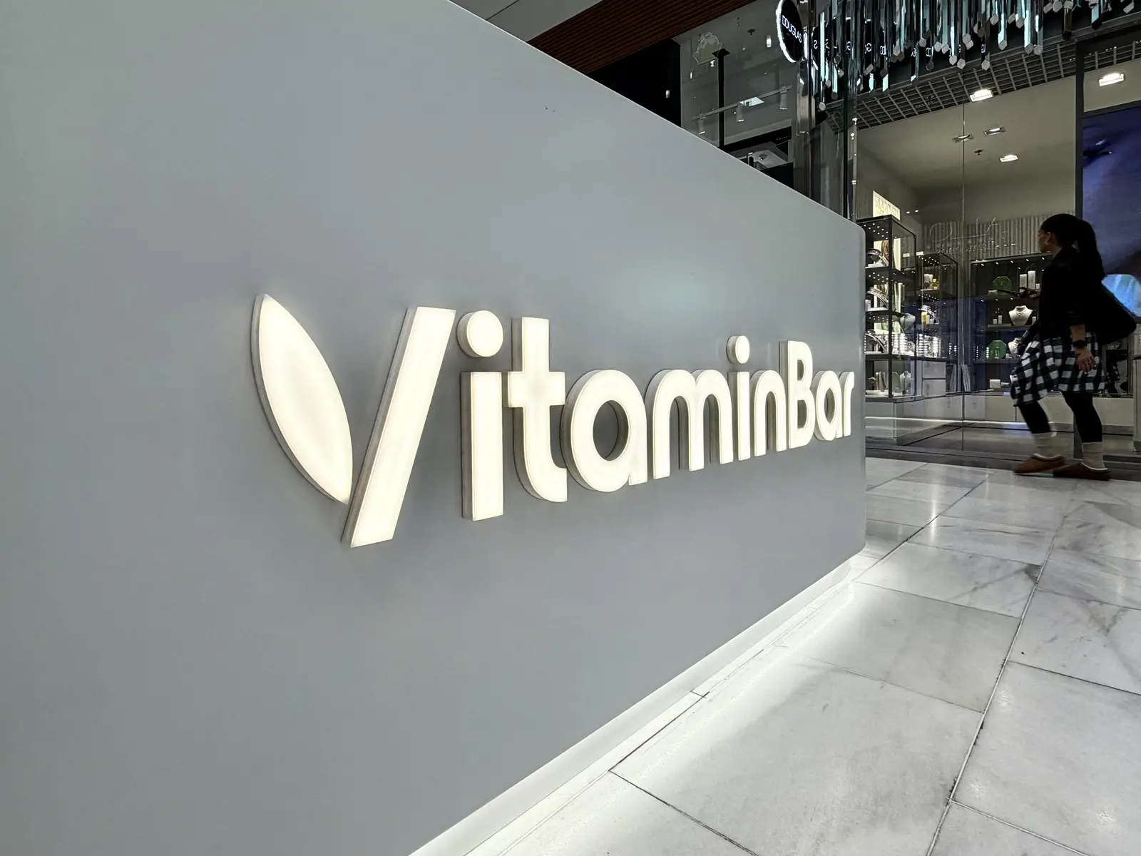 3D logo VitaminBar — realizace Neonworld